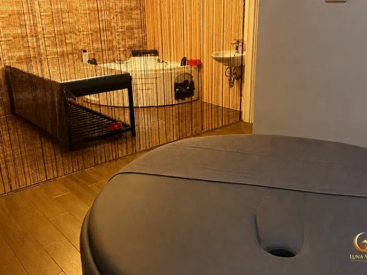 나트랑 체리 스파 (Cherry Spa) 마사지 베드가 있는 프라이빗 룸