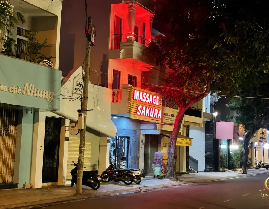 34 Hồng Bàng 나트랑 사쿠라 마사지 외관과 간판