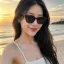 다낭 해변에서 LUNA VIET 로고 선글라스를 착용한 에디토리얼 리드 박하윤 프로필 사진