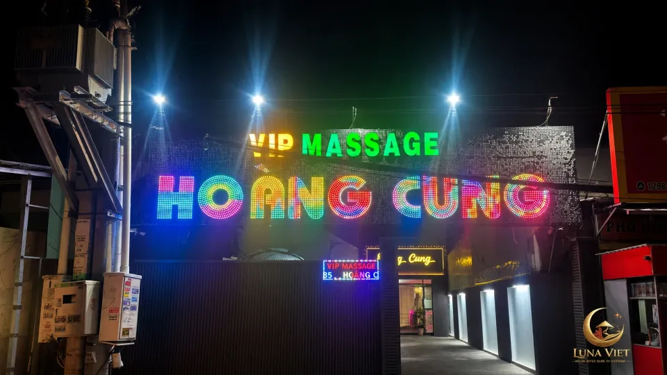 푸꾸옥 황궁 실제 외관 · 심야 영업시간 확인